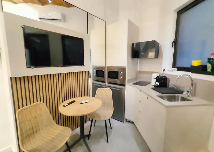 Moderno Estudio Sagrada Familia